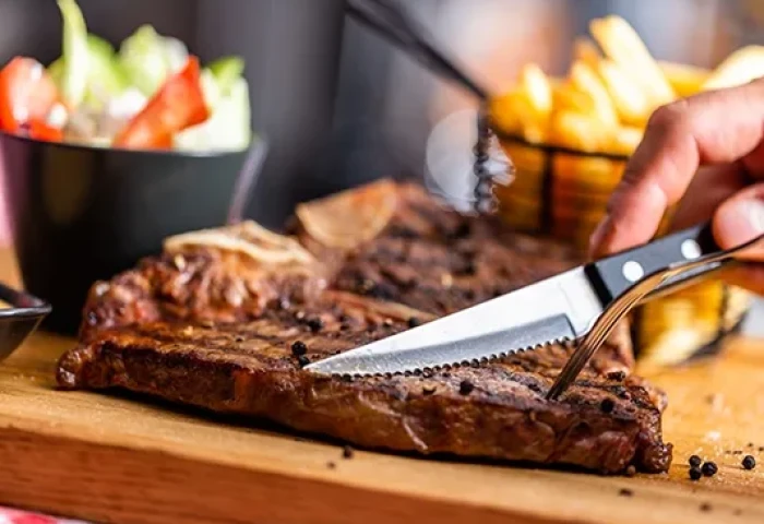Exportação de carne bovina do Brasil fecha semestre em queda; Abiec vê entrave logístic...