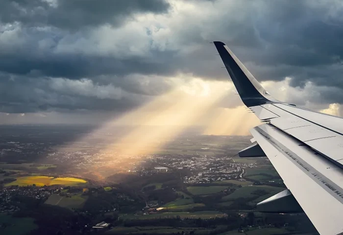 Cientistas europeus criam combustível carbono neutro para aviões